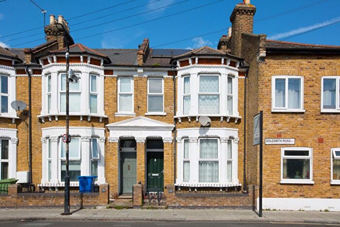 3 Bedroom Property For Sale In Goldsmith Road, London, SE15