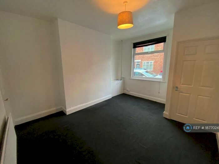 2 Bedroom Terraced House To Rent In Beaconsfield Street, Darlington, DL3