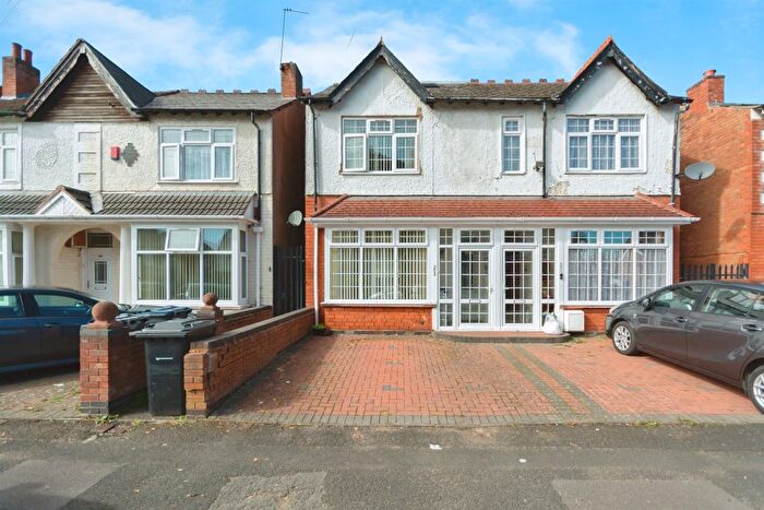 6 Bedroom Semi-Detached House For Sale In Springfield Road, Moseley, Birmingham, B13