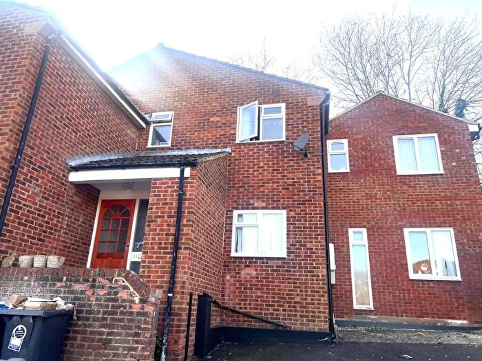3 Bedroom End Of Terrace House For Sale In Goudhurst Close, Canterbury, Canterbury, CT2