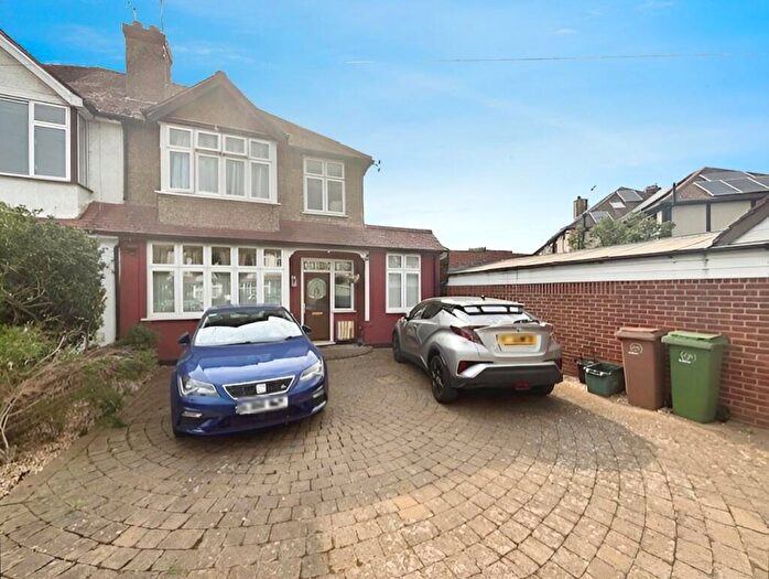 1 Bedroom Semi-Detached House To Rent In Sandringham Road, Worcester Park, KT4