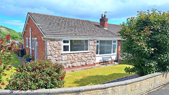2 Bedroom Bungalow For Sale In Llwyn Estyn, Deganwy, Conwy, LL31
