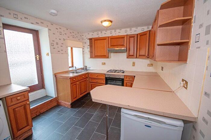 2 Bedroom Detached House For Sale In Carnock Road, Gowkhall, KY12