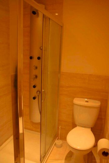 6 Bedroom Terraced House To Rent In Dawlish Road, Selly Oak, Birmingham, B29