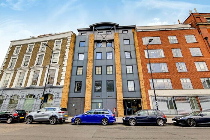 2 Bedroom Flat To Rent In York Way, London, N7