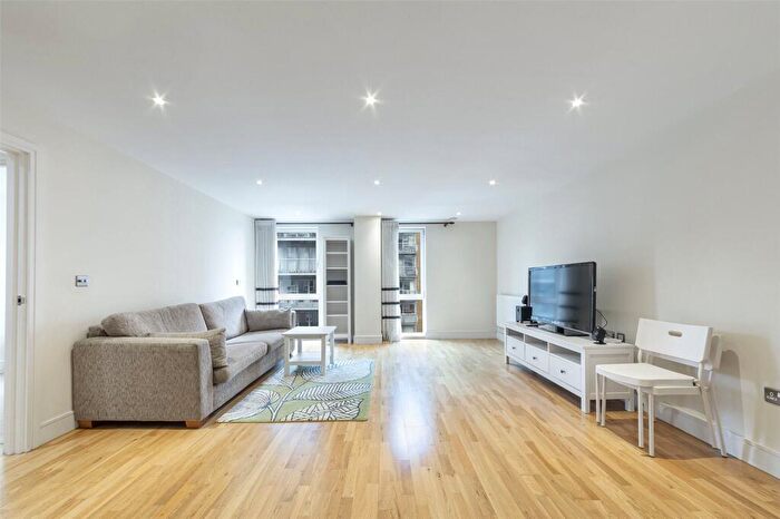 3 Bedroom Apartment To Rent In Indescon Square, London, E14