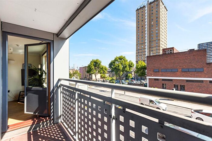 1 Bedroom Flat For Sale In Painter House, Whitechapel, E1