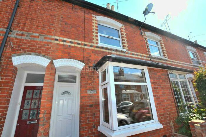 4 Bedroom Terraced House To Rent In Wykeham Road, Reading, RG6