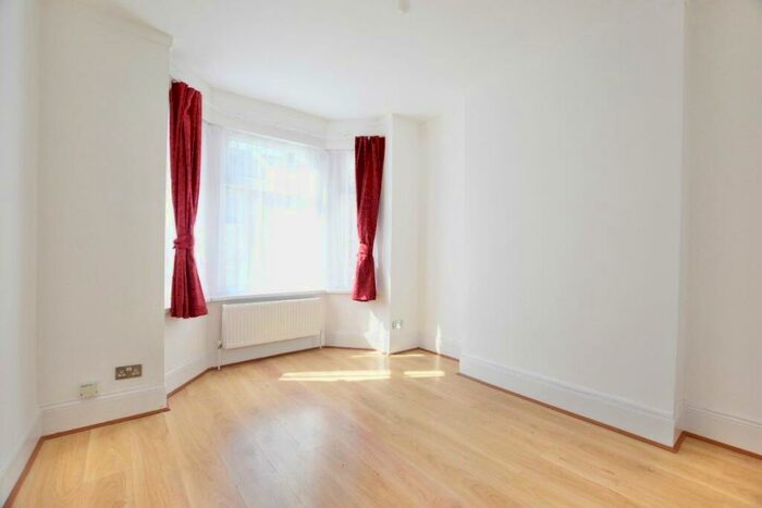 5 Bedroom Terraced House To Rent In Abbots Road, E6