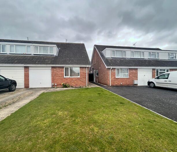 3 Bedroom House To Rent In Centurion Way, Swindon, SN3