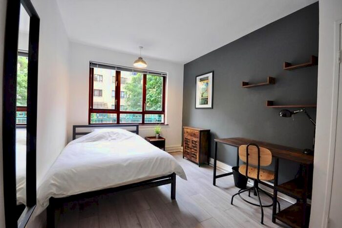 4 Bedroom Property To Rent In Cromer Street, London, WC1H