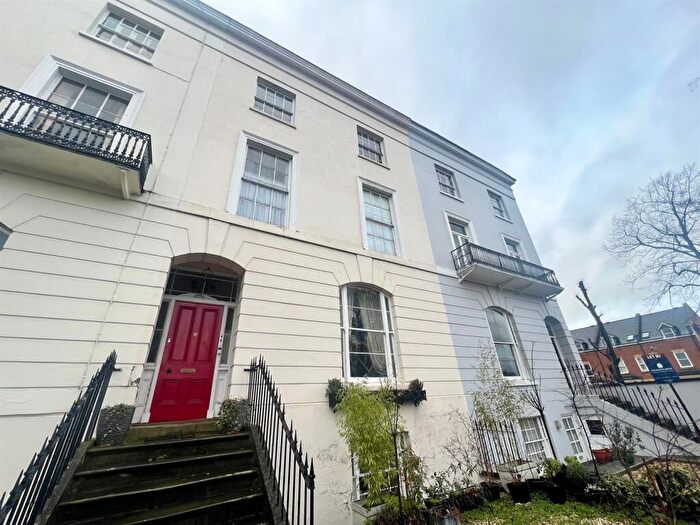 1 Bedroom Flat To Rent In Clarence Square Cheltenham, GL50