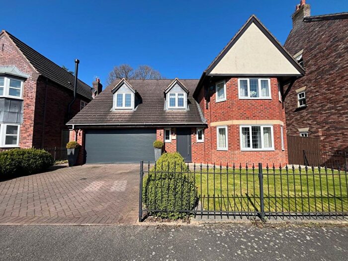 5 Bedroom Detached House To Rent In Whitchurch Lane, Shirley, Solihull, West Midlands, B90