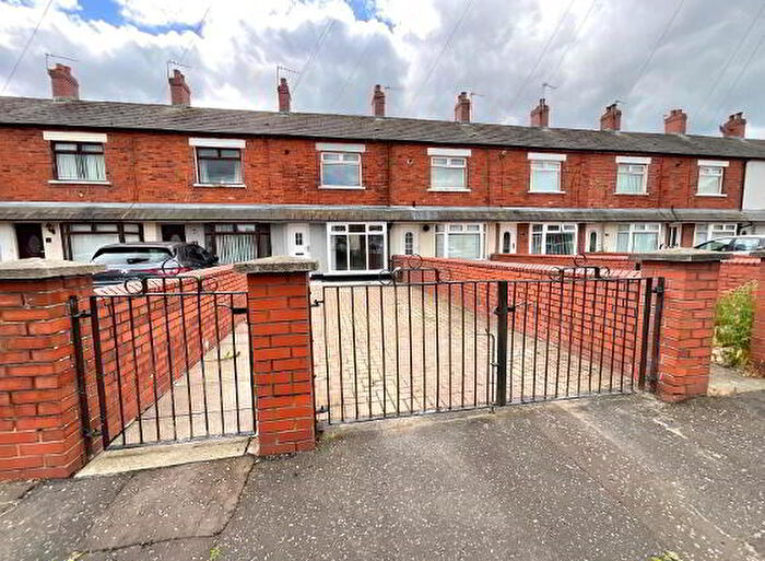 2 Bedroom Mid Terraced House For Sale In York Park, Belfast, BT15
