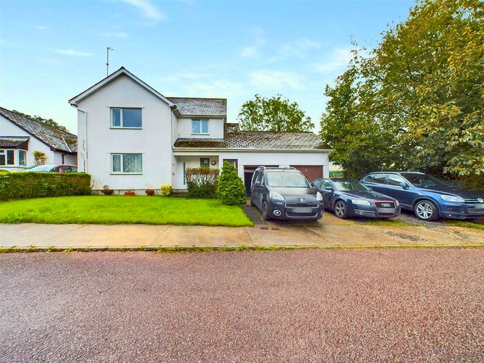 2 Bedroom Flat For Sale In Bridestowe, Okehampton, Devon, EX20