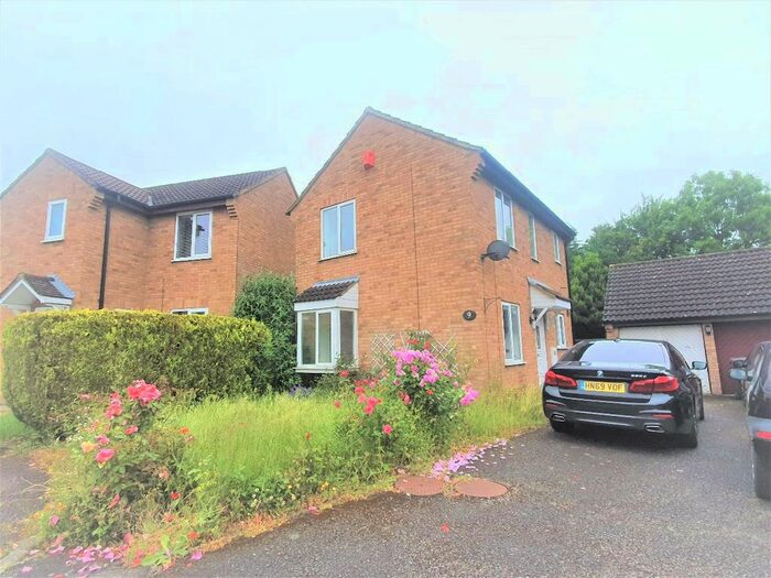 3 Bedroom Detached House To Rent In Rakestone Close, Wootton, Northampton, NN4