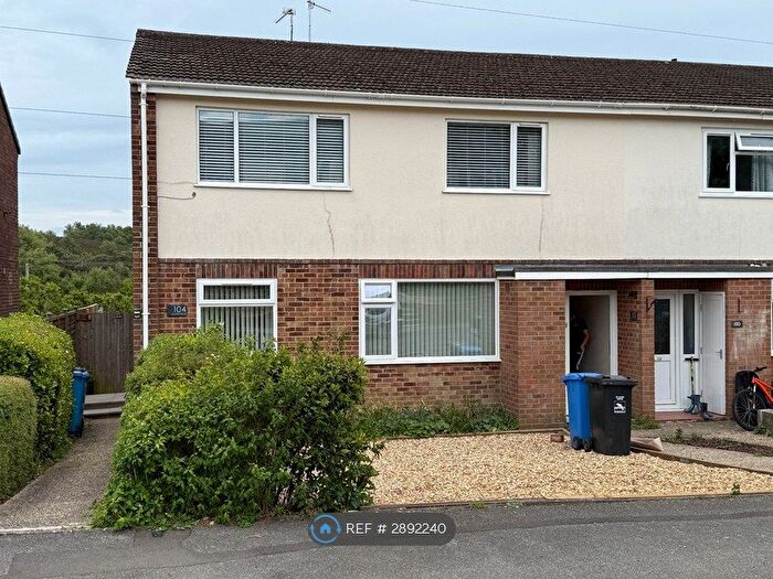 2 Bedroom Flat To Rent In Mayford Road, Poole, BH12