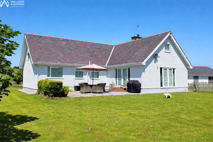 5 Bedroom Bungalow For Sale In Off, Llanfachraeth, Anglesey, LL65