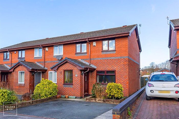 3 Bedroom End Of Terrace House For Sale In Factory Street, Tyldesley, M29