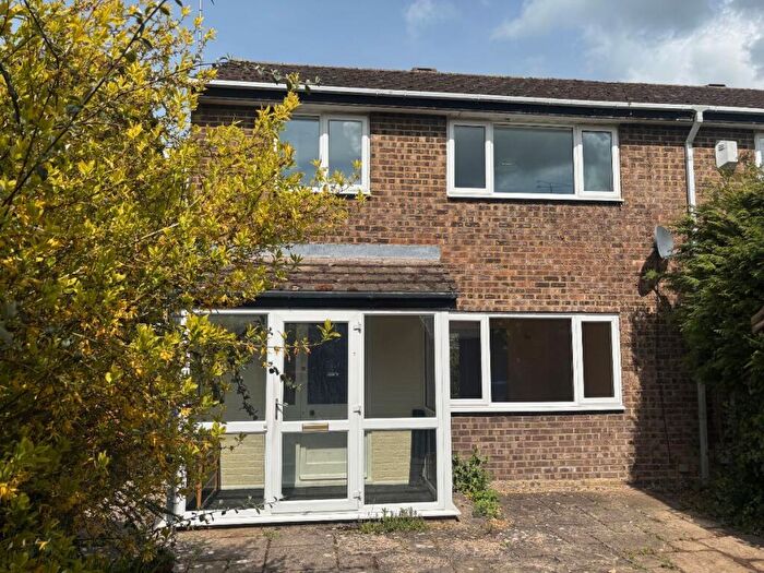 3 Bedroom Semi-Detached House To Rent In Dells, Olney, MK46