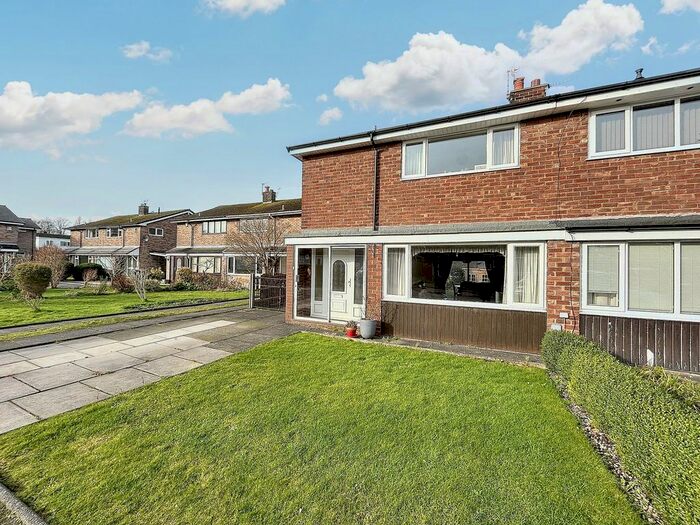 3 Bedroom Semi-Detached House To Rent In Croft Avenue, Burscough, L40