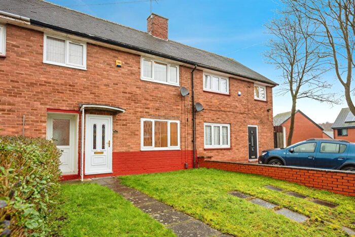 3 Bedroom Semi Detached House For Sale In Osier Grove, Birmingham, B23