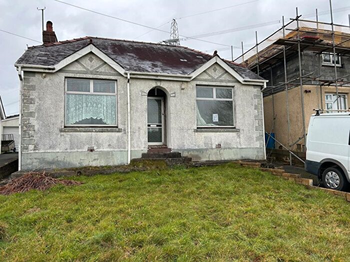 2 Bedroom Detached Bungalow For Sale In ., Ponthenry, Llanelli, SA15