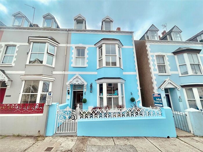 5 Bedroom End Of Terrace House For Sale In Warren Street, Tenby, Pembrokeshire, SA70