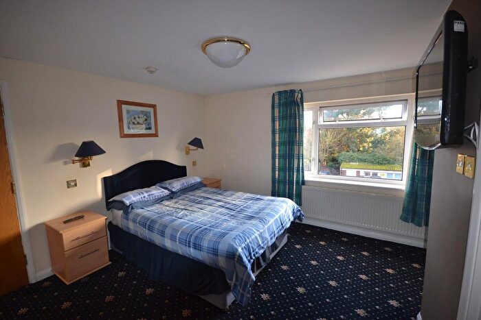 Studio To Rent In London Road, Reading, RG1