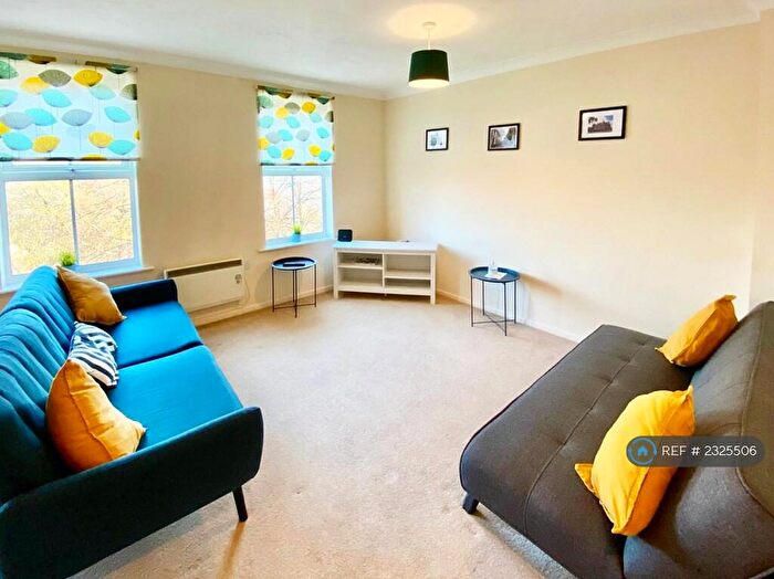 2 Bedroom Flat To Rent In Daniel Hill Mews, Sheffield, S6