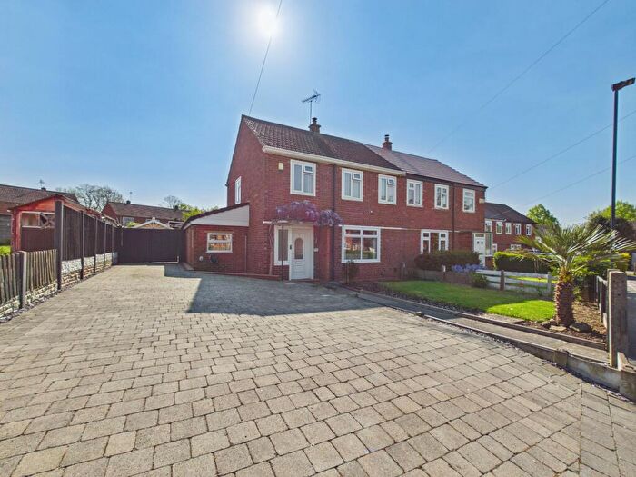 3 Bedroom Semi Detached House For Sale In Sinfin Fields Crescent, Allenton, DE24