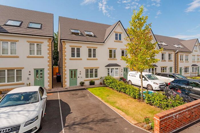 4 Bedroom Town House For Sale In Dyar Terrace, Northwich, CW8