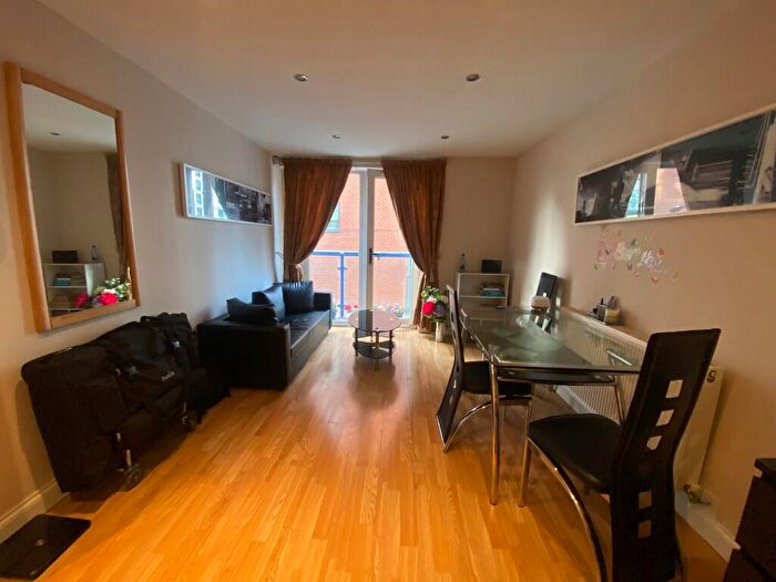 2 Bedroom Apartment To Rent In Wise Road, London, E15