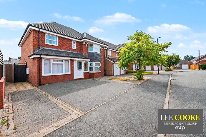 5 Bedroom Detached House For Sale In Southmead Way, Walsall, WS2