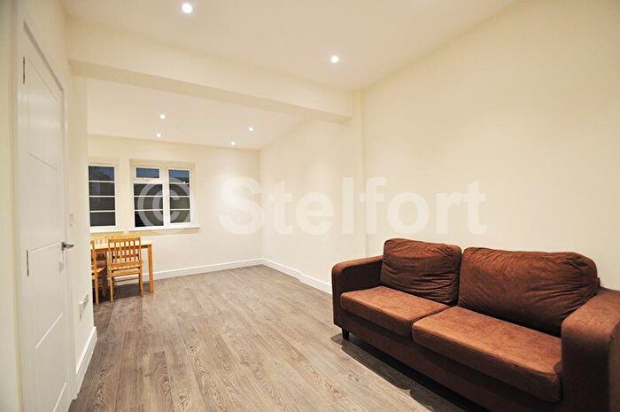 2 Bedroom Flat To Rent In Mottingham Road, London, SE9