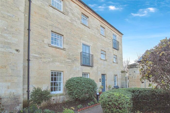 3 Bedroom Apartment For Sale In St. George's Court, Semington, BA14