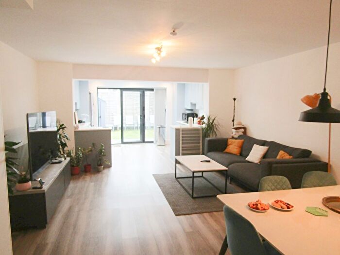 3 Bedroom Terraced House To Rent In The Drive, South Woodford, E18