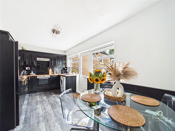 2 Bedroom End Of Terrace House For Sale In Gibson Terrace, Ryton, Tyne And Wear, NE40