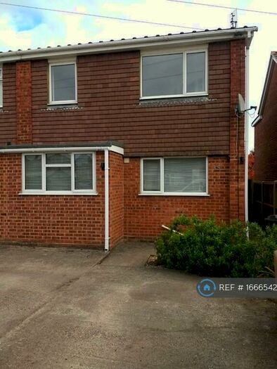 3 Bedroom Semi-Detached House To Rent In Green Lane, Whitstable, CT5