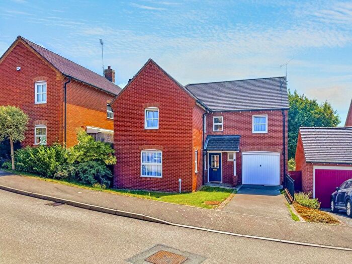 4 Bedroom Detached House For Sale In Eastfields, Braunston, NN11