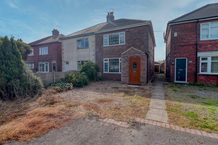 3 Bedroom Semi-Detached House For Sale In Asquith Avenue, Ealand, Scunthorpe, DN17