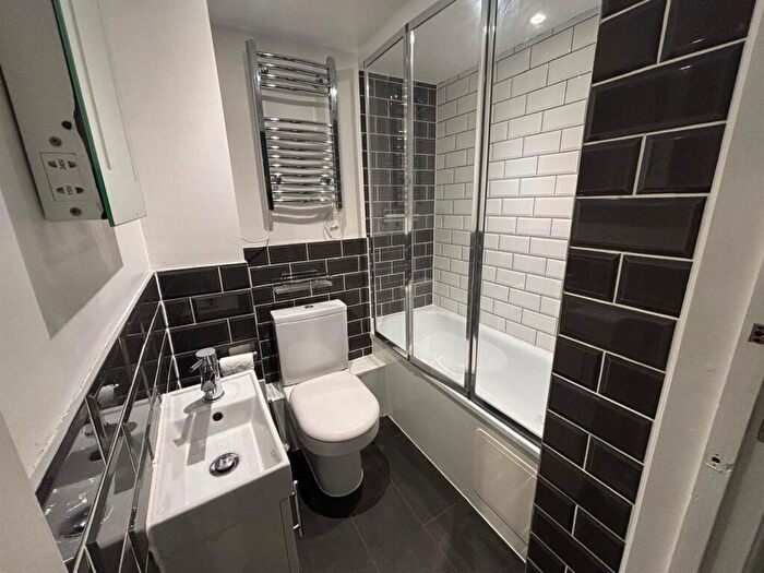 Apartment To Rent In Windsor Court, Windsor Street, Brighton, BN1