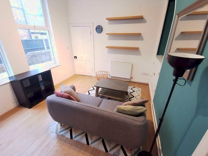 1 Bedroom Flat To Rent In Zulla Road, Mapperley Park, Nottingham, NG3