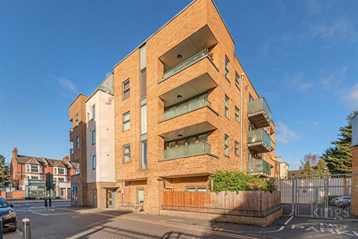 1 Bedroom Flat For Sale In Hampden Lane, London, N17
