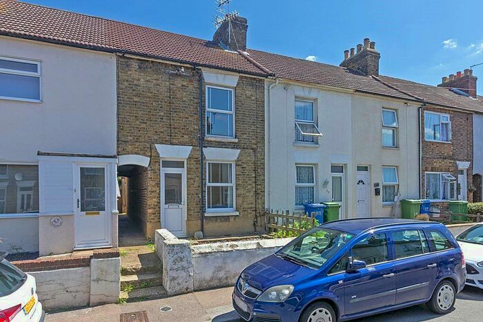 2 Bedroom Terraced House To Rent In Goodnestone Road, Sittingbourne, Kent, ME10