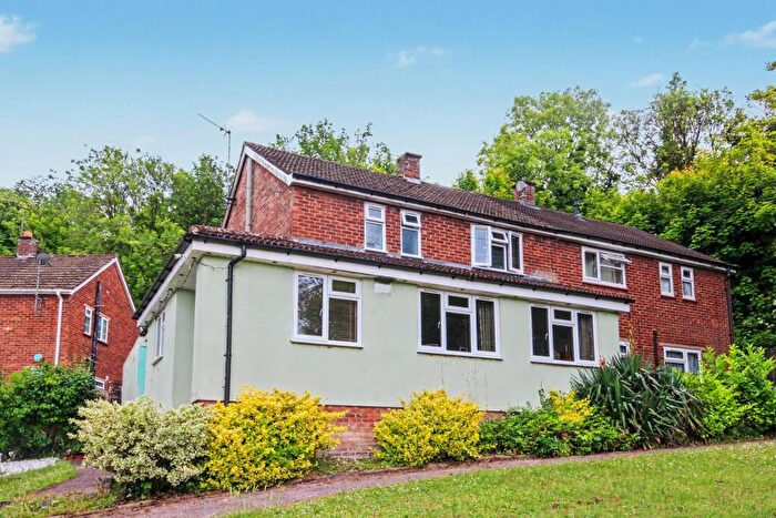 3 Bedroom Semi Detached House For Sale In Beechwood Close, Baldock, SG7