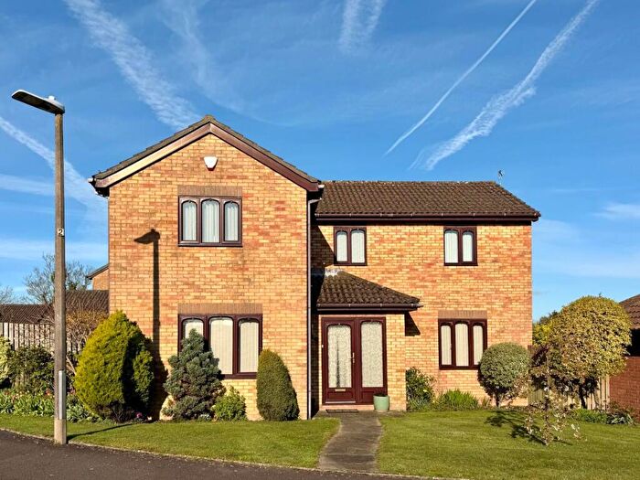 4 Bedroom Detached House For Sale In Shearwater Close, Penarth, CF64