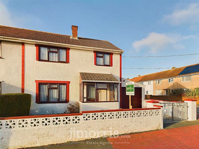 3 Bedroom End Of Terrace House For Sale In Brynawelon, Stop And Call, Goodwick, SA64