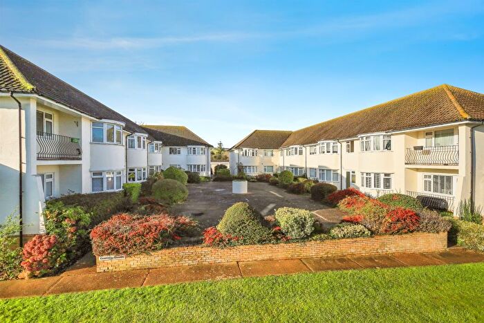 1 Bedroom Flat For Sale In Eastbourne Road, Willingdon, Eastbourne, BN20
