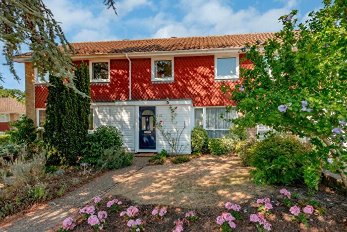 3 Bedroom Terraced House For Sale In Summerly Avenue, Reigate, RH2